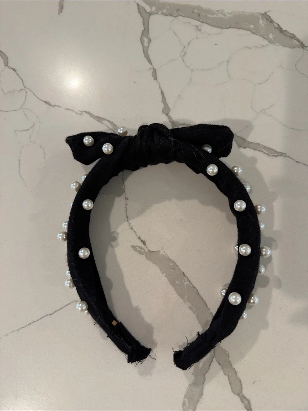 Faux Pearl Black Velvet Knotted Headband.